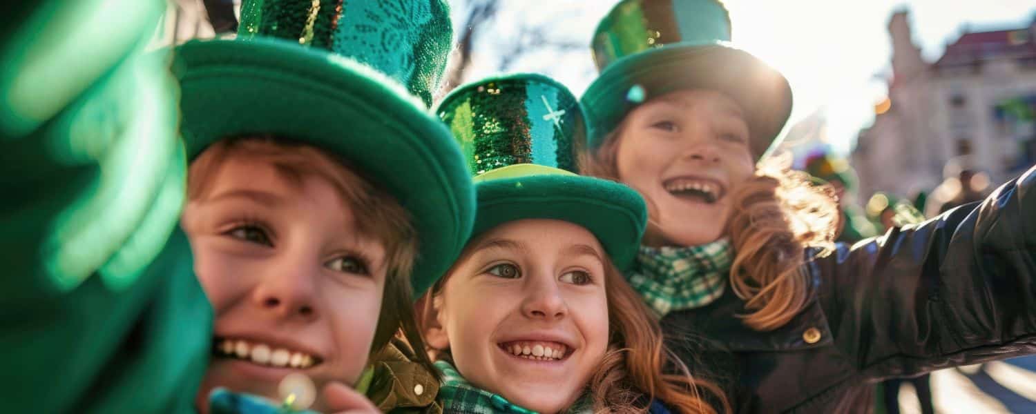 niños celebrando Saint Patrick’s Day